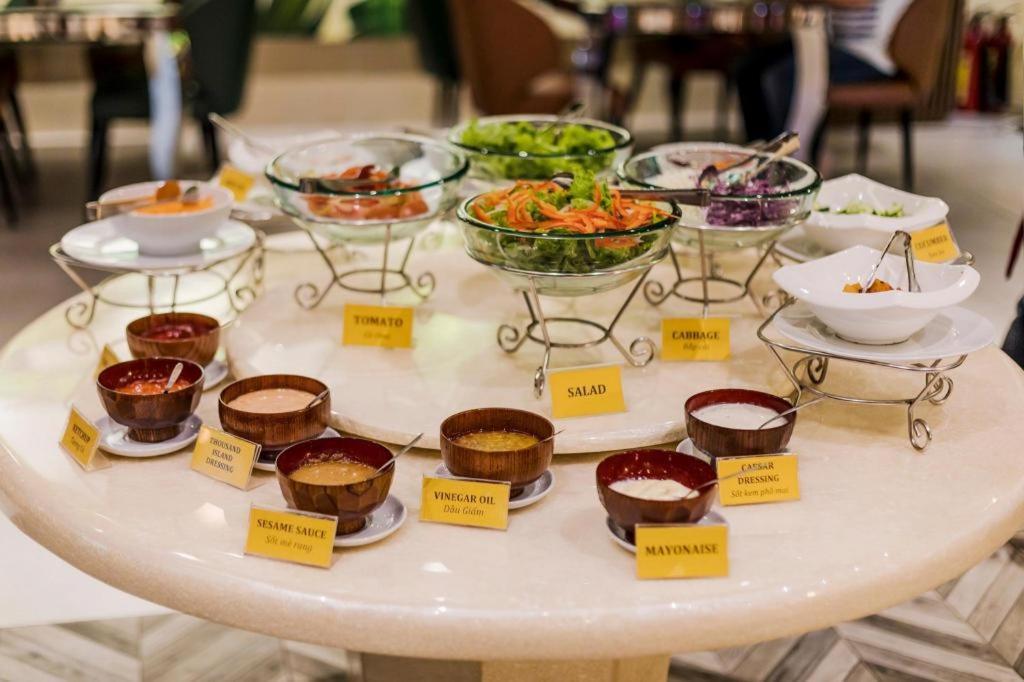 Sunflower Cbq Hotel Хошимин Экстерьер фото