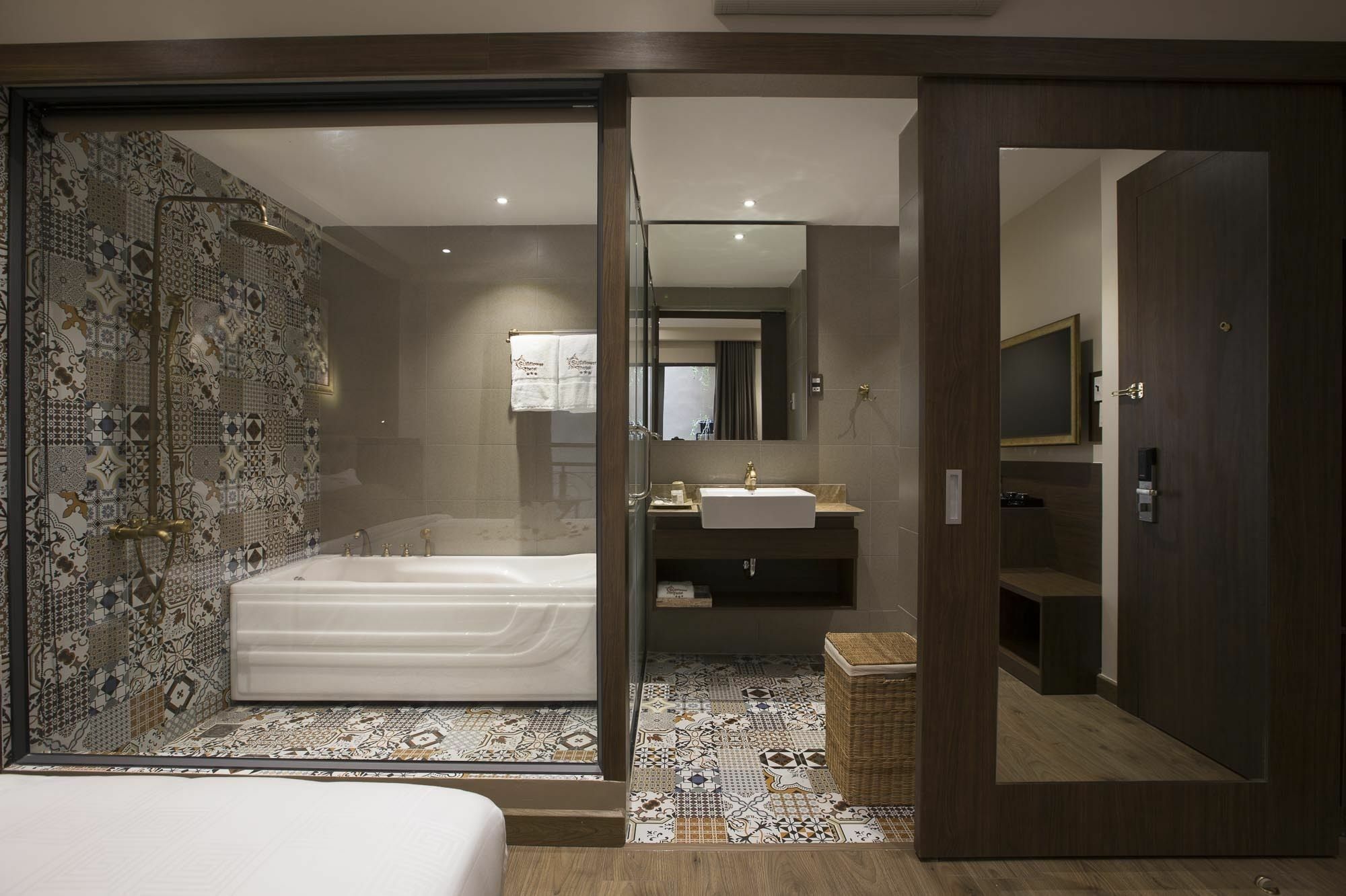 Sunflower Cbq Hotel Хошимин Экстерьер фото